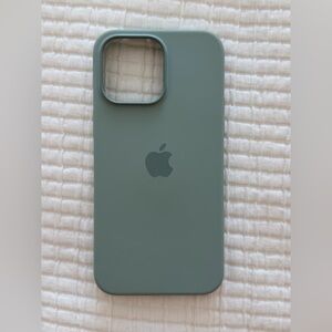 Apple iPhone 14 ProMax Green Silicone iPhone Case